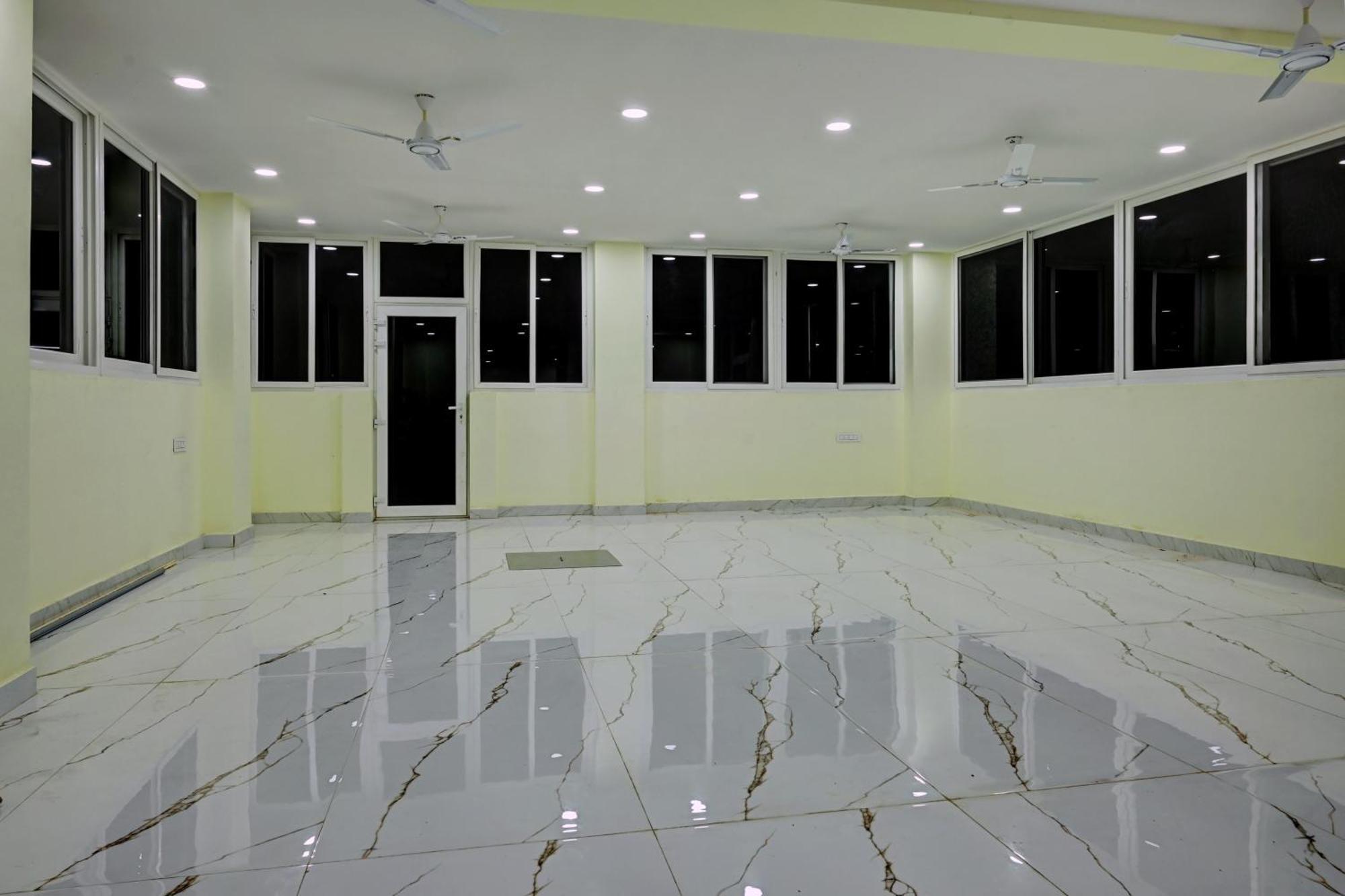 Oyo Home Msr Guest Inn Homestay Nellore Εξωτερικό φωτογραφία