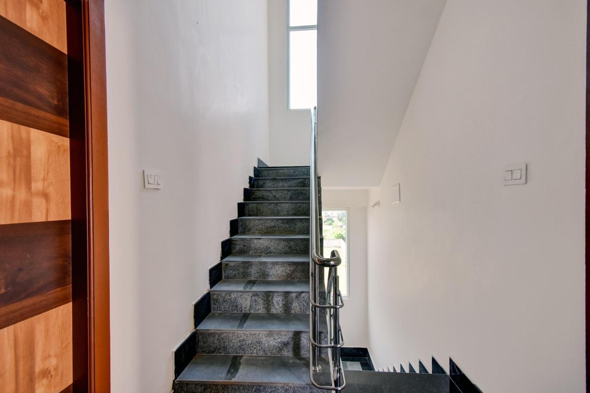 Oyo Home Msr Guest Inn Homestay Nellore Εξωτερικό φωτογραφία