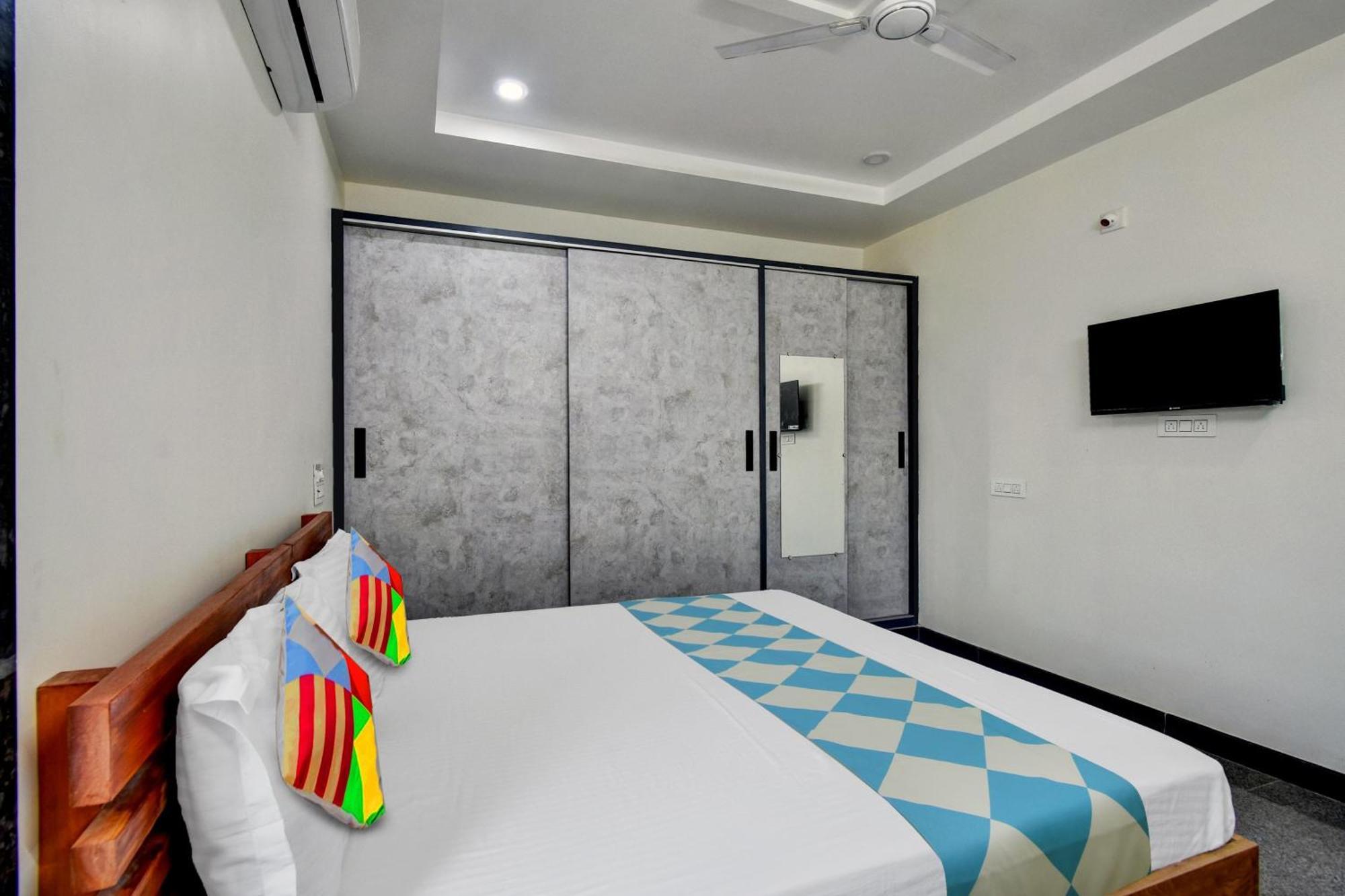 Oyo Home Msr Guest Inn Homestay Nellore Εξωτερικό φωτογραφία