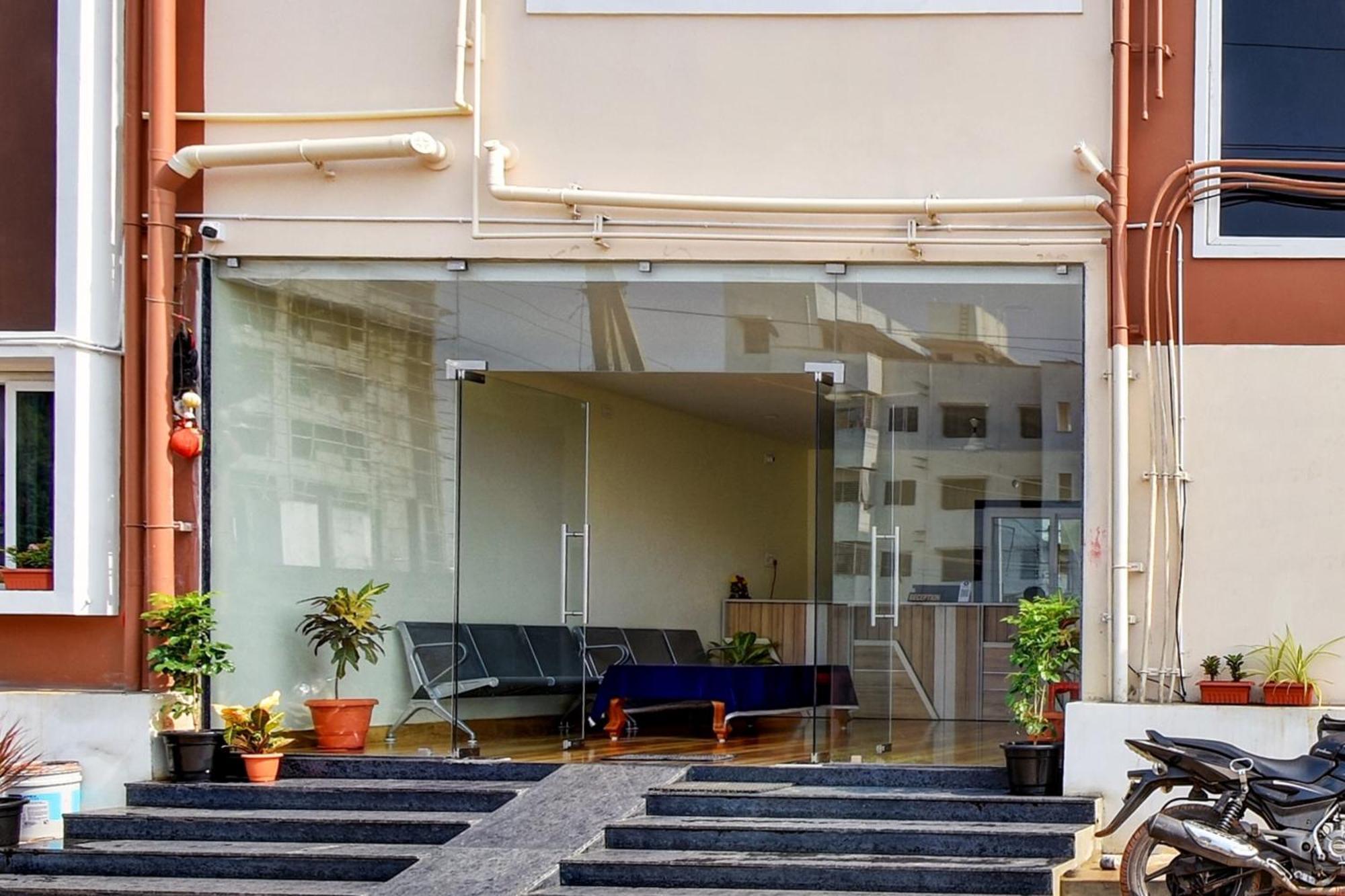 Oyo Home Msr Guest Inn Homestay Nellore Εξωτερικό φωτογραφία
