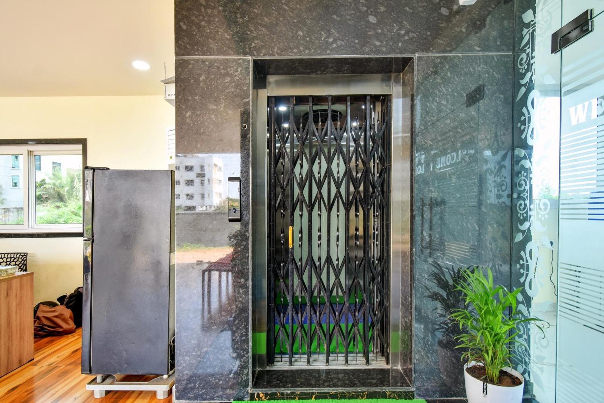 Oyo Home Msr Guest Inn Homestay Nellore Εξωτερικό φωτογραφία
